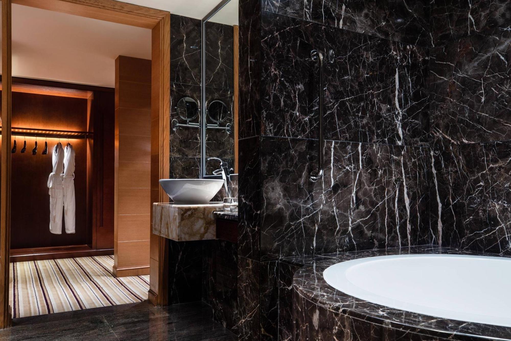 Sheraton Shunde Hotel Екстериор снимка